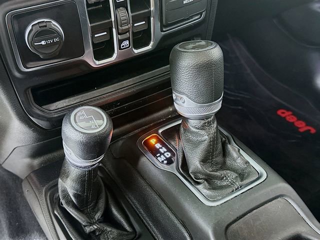 Used 2021 Jeep Wrangler Unlimited Islander image 16