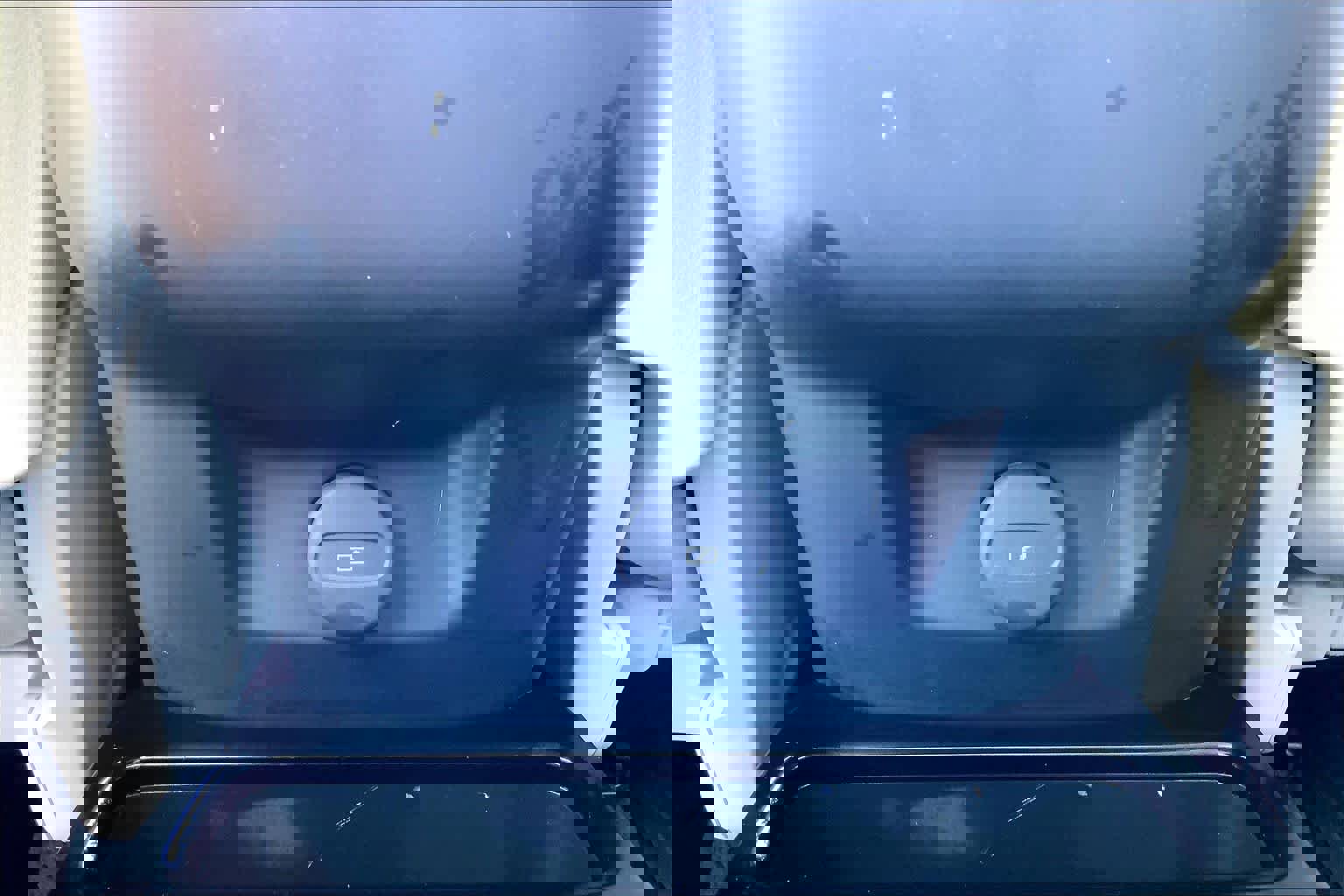 Used 2022 Volvo XC90 T6 Momentum w/ Advanced Package image 34