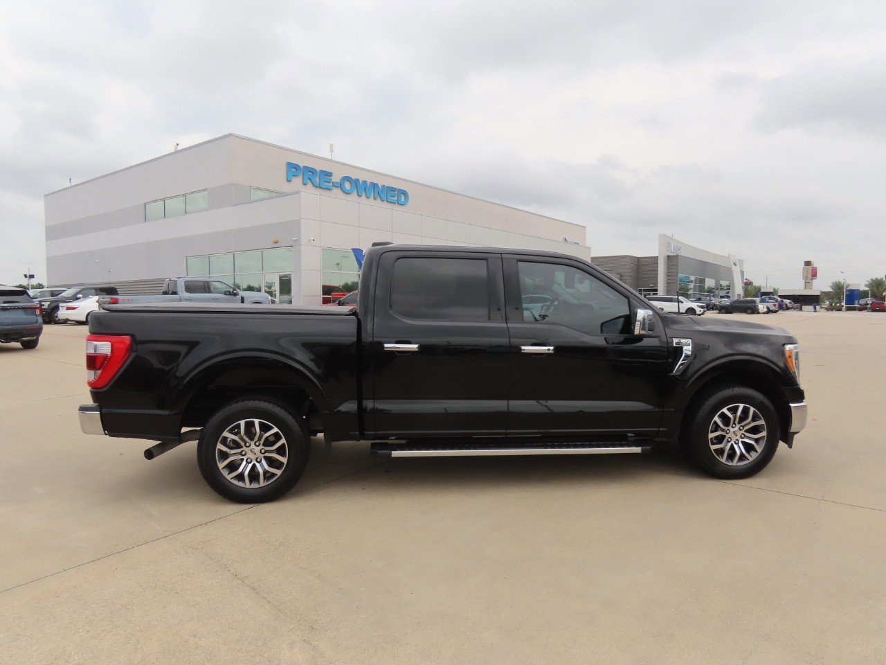 Certified 2021 Ford F150 Lariat RWD image 8