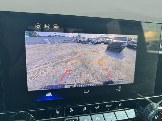Used 2025 Chevrolet Colorado Trail Boss AWD/4WD image 22