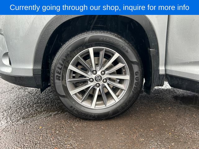 Used 2019 Toyota Highlander XLE image 25