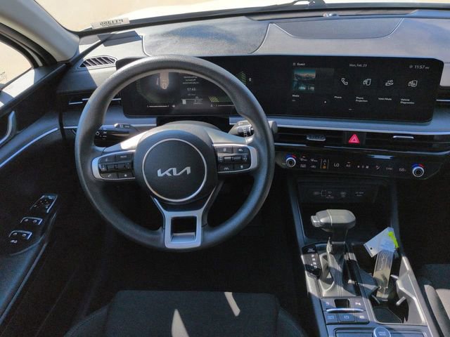 Used 2025 Kia K5 LXS image 15