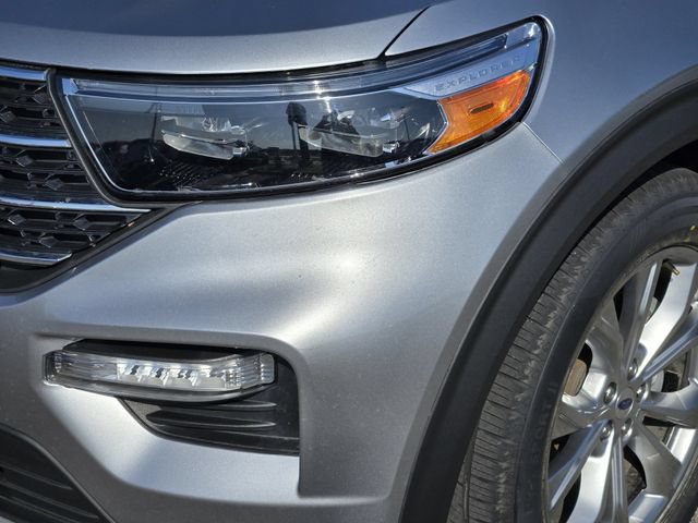 Certified 2024 Ford Explorer XLT w/ Equipment Group 202A RWD image 8