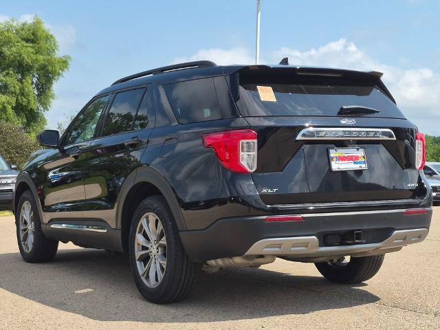 Certified 2023 Ford Explorer XLT w/ Equipment Group 202A AWD/4WD image 5