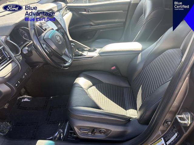 Used 2020 Toyota Camry SE FWD image 16