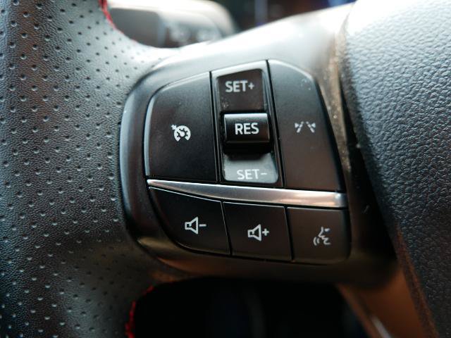 Certified 2025 Ford Escape ST-Line Select AWD/4WD image 27