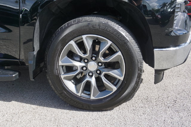 Used 2024 Chevrolet Silverado 1500 LT AWD/4WD image 28