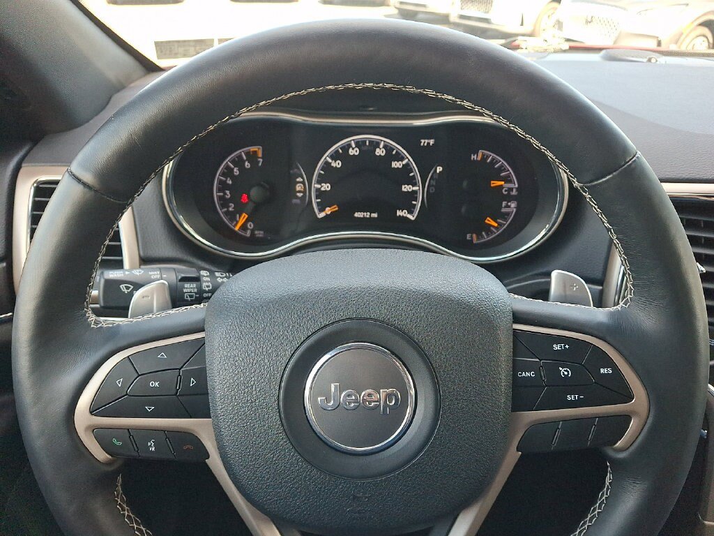 Used 2017 Jeep Grand Cherokee Limited AWD/4WD image 19