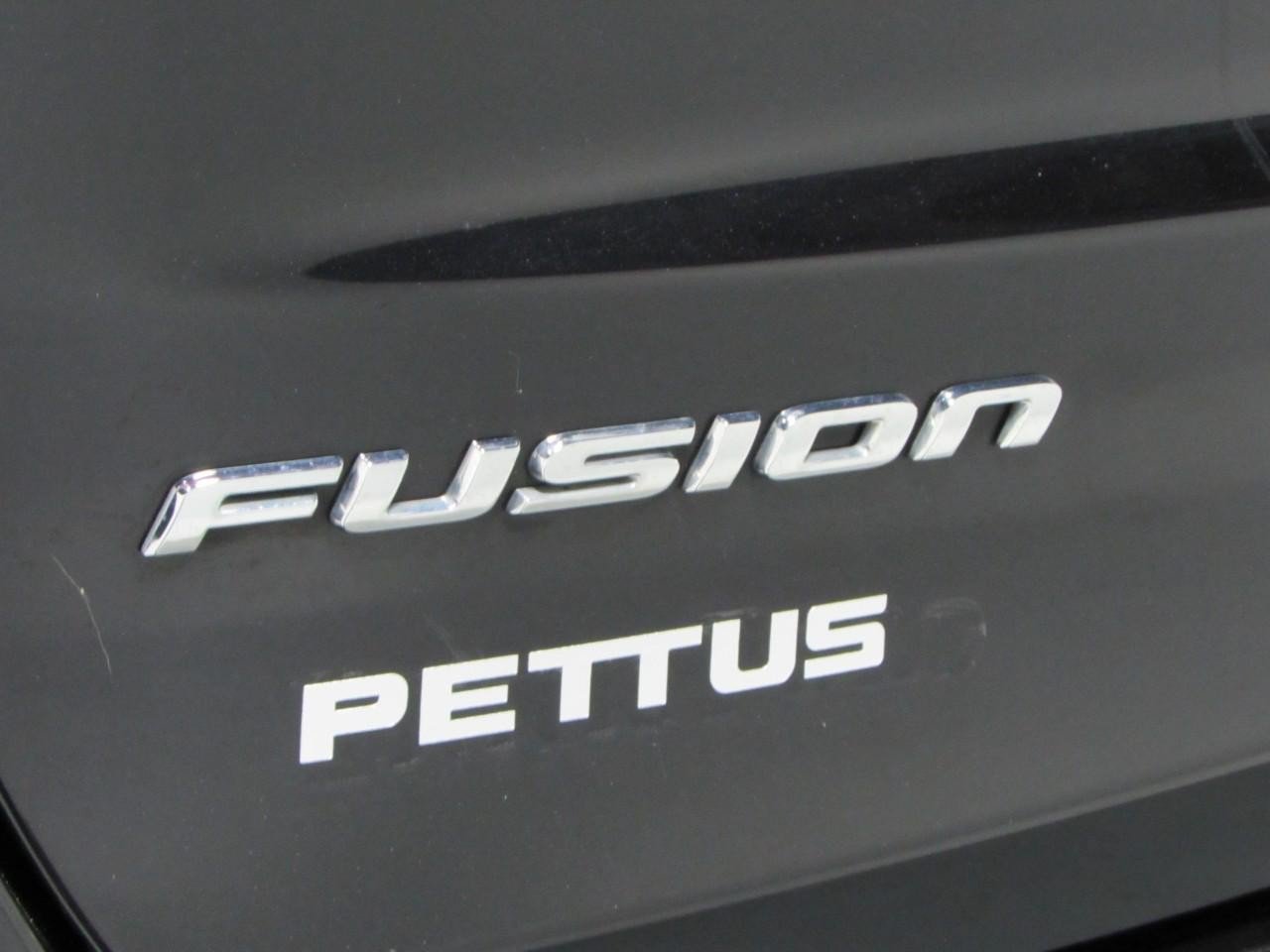 Certified 2020 Ford Fusion SE FWD image 31