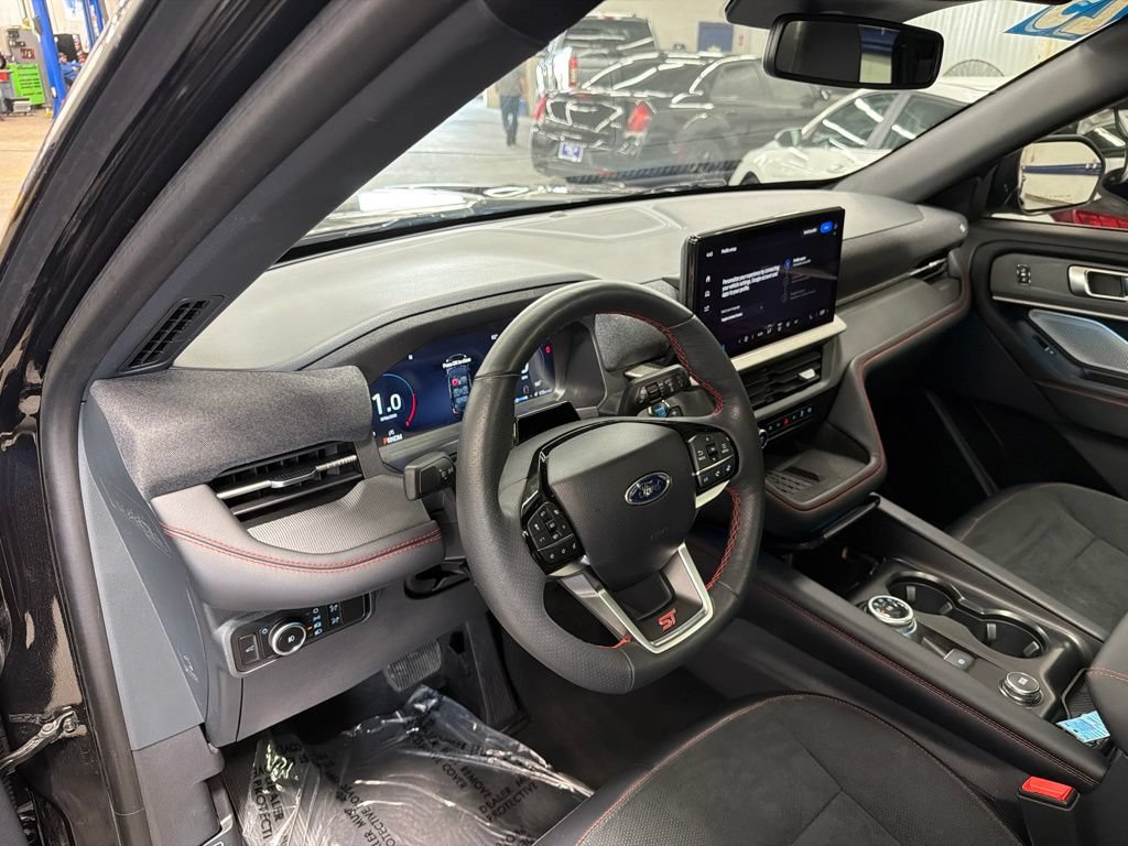 Certified 2025 Ford Explorer ST w/ Sun And Sound Package AWD/4WD image 20