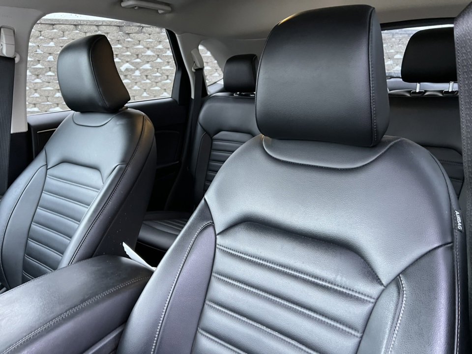 Certified 2022 Ford Edge SEL w/ Convenience Package image 11