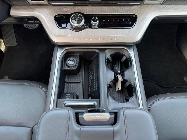 Certified 2025 Ford Expedition Active image 11