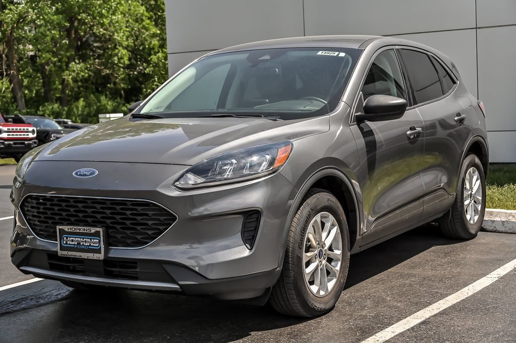Certified 2022 Ford Escape SE w/ Cold Weather Package AWD/4WD image 5