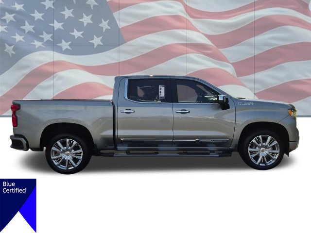 Used 2024 Chevrolet Silverado 1500 High Country w/ High Country Premium Package AWD/4WD image 3