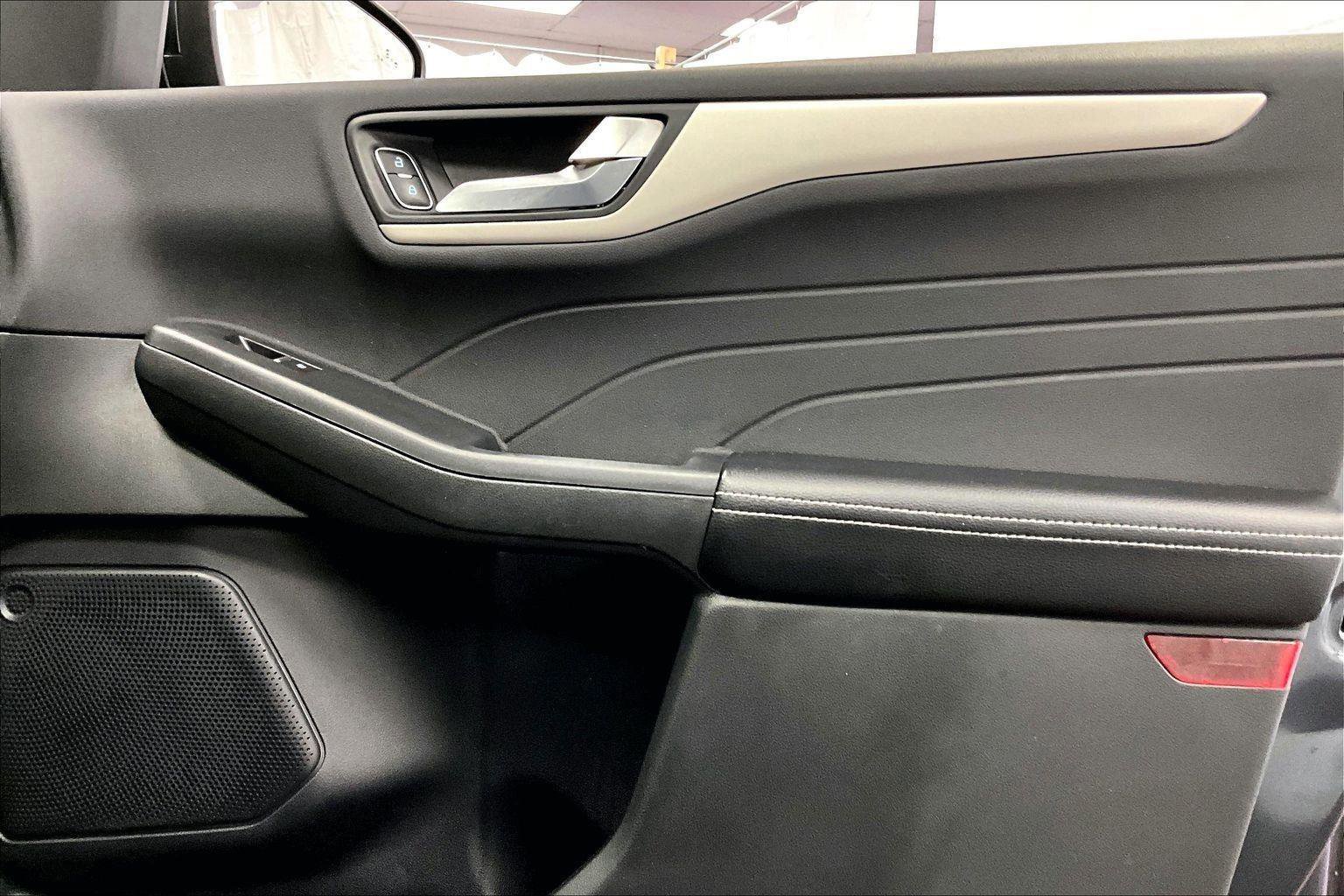 Certified 2022 Ford Escape SEL image 23