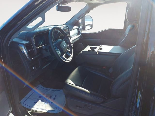 Certified 2025 Ford F350 Lariat w/ Black Appearance Package AWD/4WD image 15