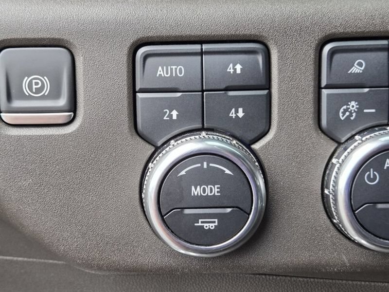 Used 2022 GMC Sierra 1500 SLT w/ SLT Premium Plus Package AWD/4WD image 33