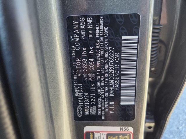 Used 2024 Hyundai Elantra SEL FWD image 19