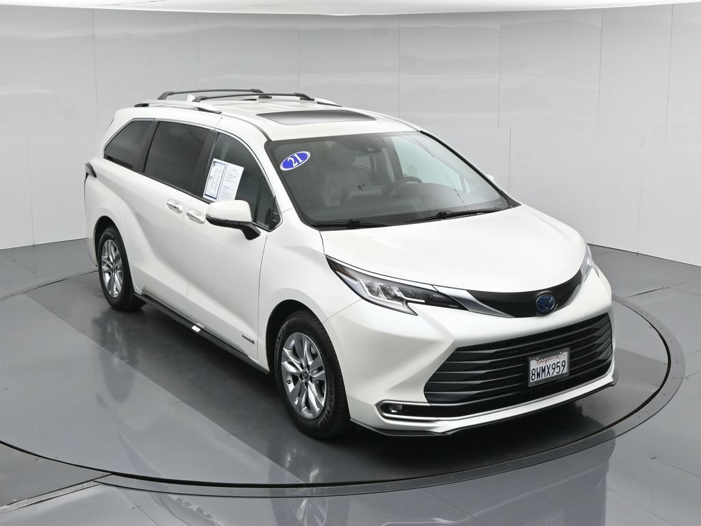 Used 2021 Toyota Sienna Limited FWD image 42