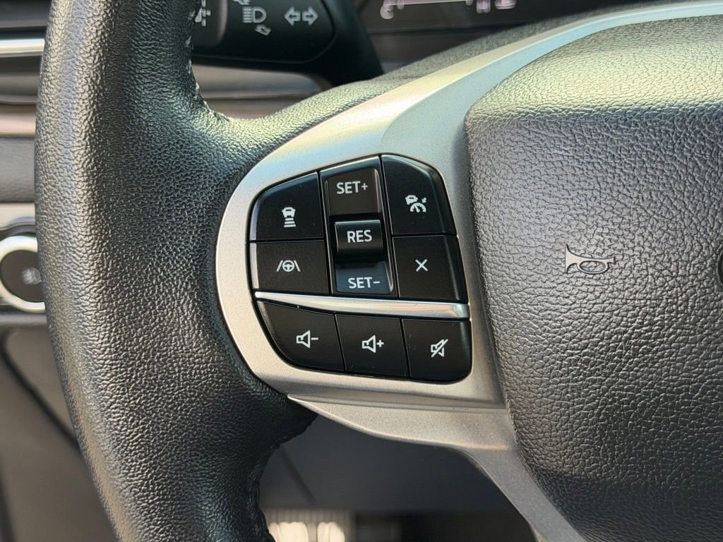 Certified 2023 Ford Explorer Limited RWD image 28