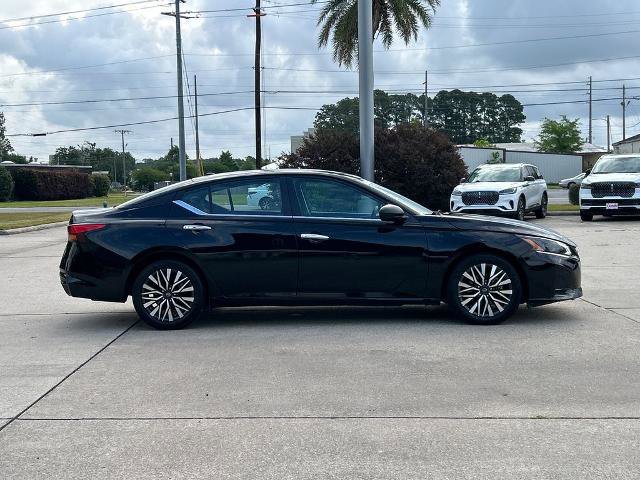 Used 2024 Nissan Altima 2.5 SV FWD image 8