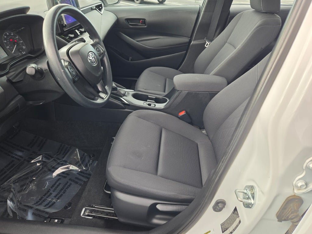 Used 2024 Toyota Corolla LE FWD image 17