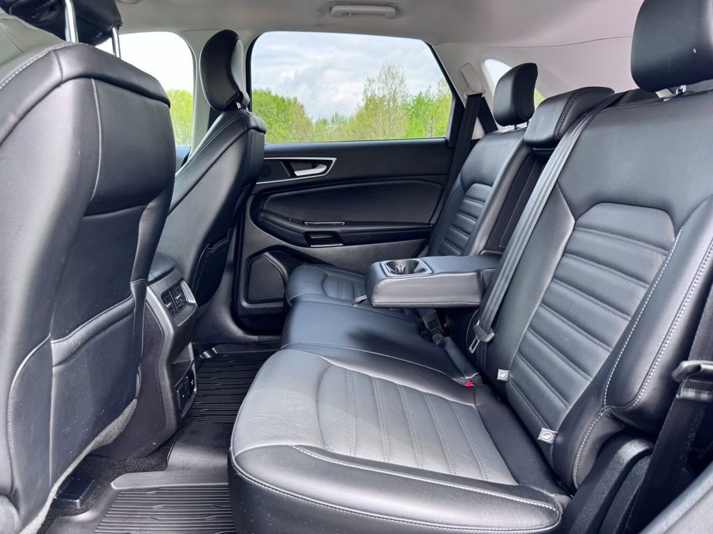 Certified 2018 Ford Edge SEL w/ Equipment Group 201A AWD/4WD image 22