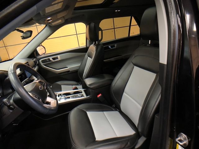 Certified 2023 Ford Explorer XLT w/ Equipment Group 202A image 10