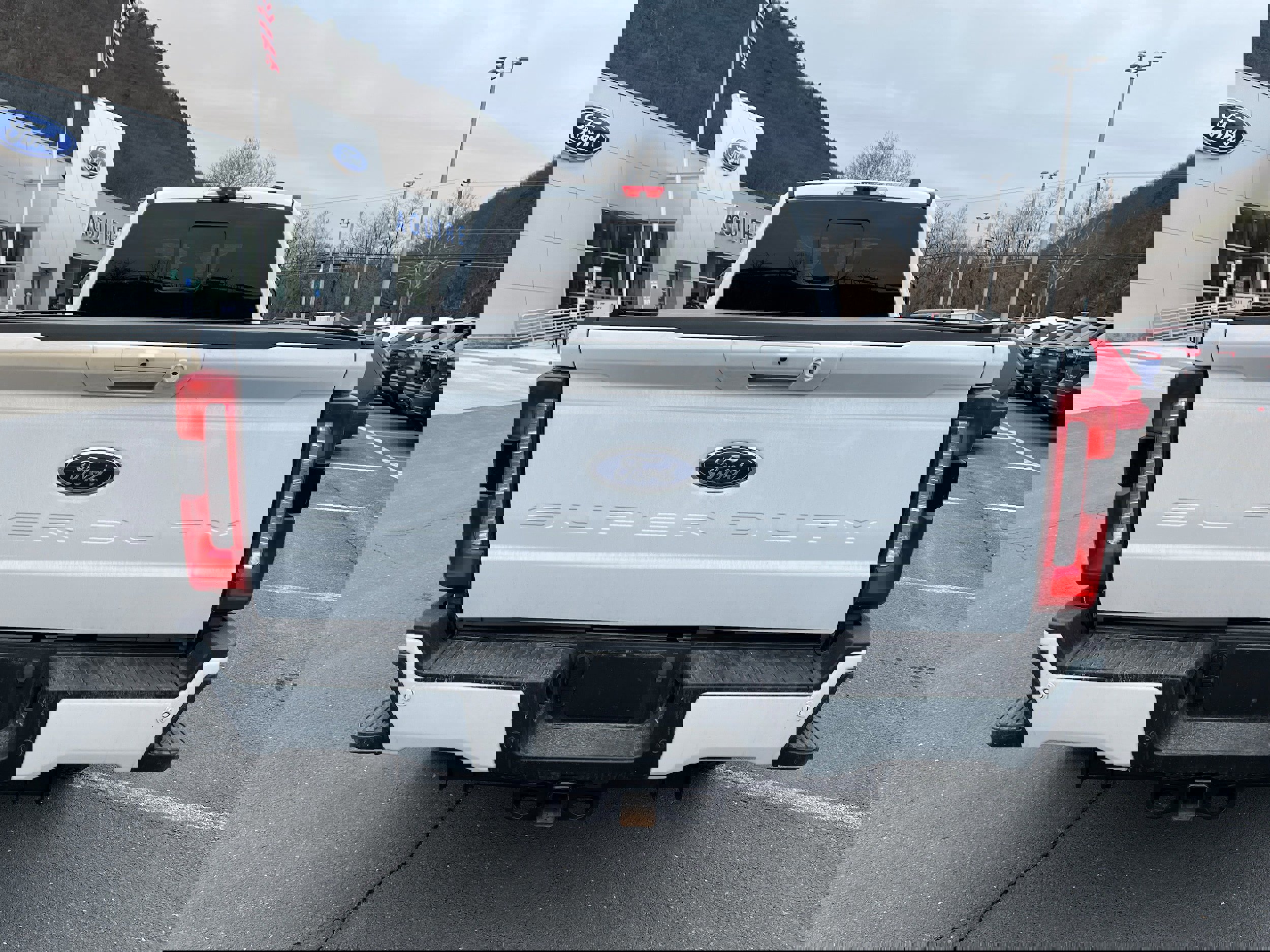 Certified 2024 Ford F250 XLT w/ XLT Premium Package image 4