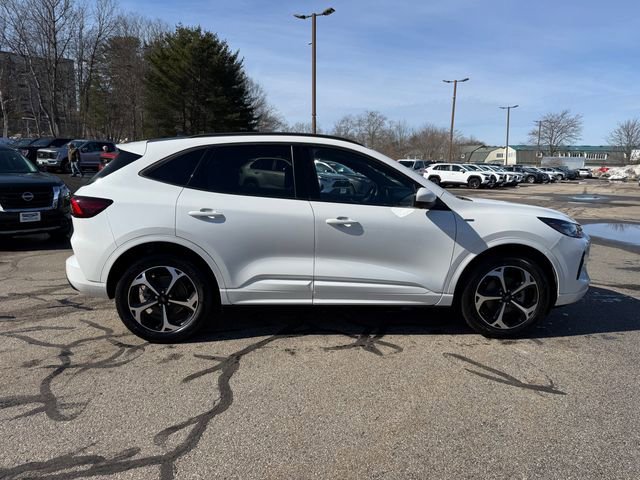 Certified 2023 Ford Escape ST-Line Select w/ Tech Pack #2 image 4