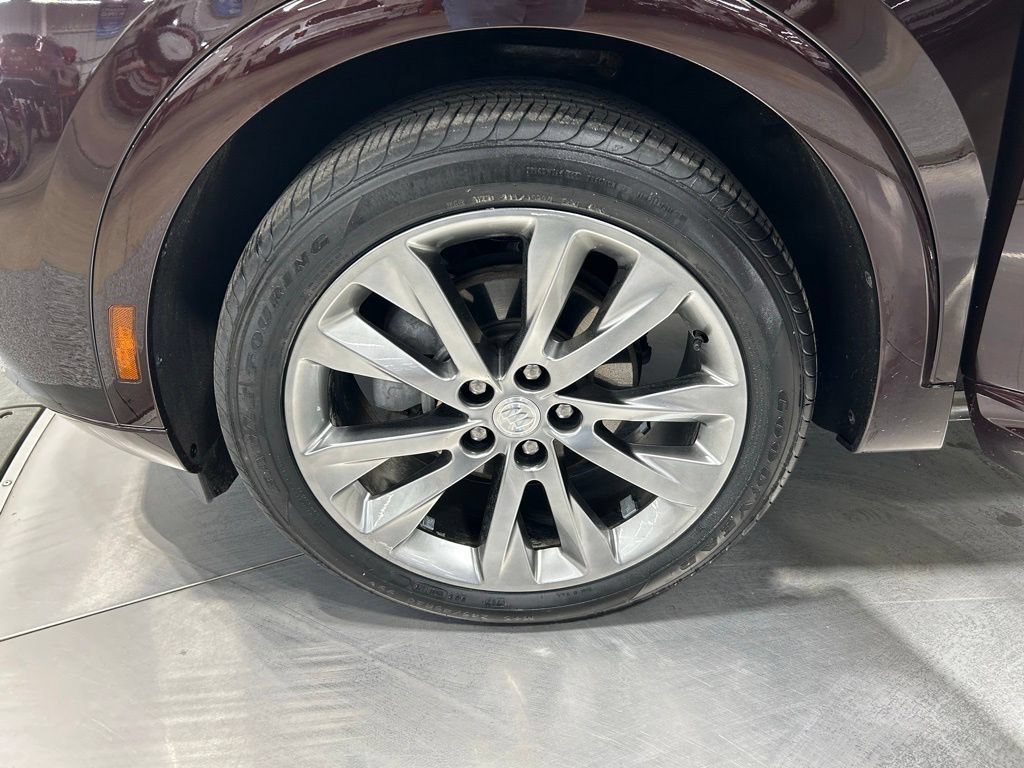 Used 2021 Buick Envision Avenir AWD/4WD image 31