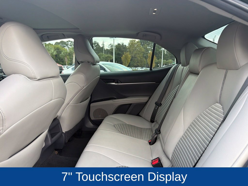 Used 2019 Toyota Camry SE w/ Carpet Mat Package FWD image 15
