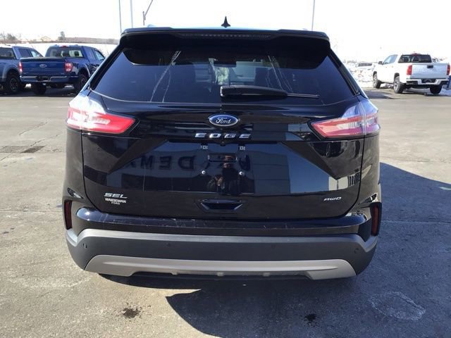 Certified 2022 Ford Edge SEL w/ Convenience Package AWD/4WD image 4