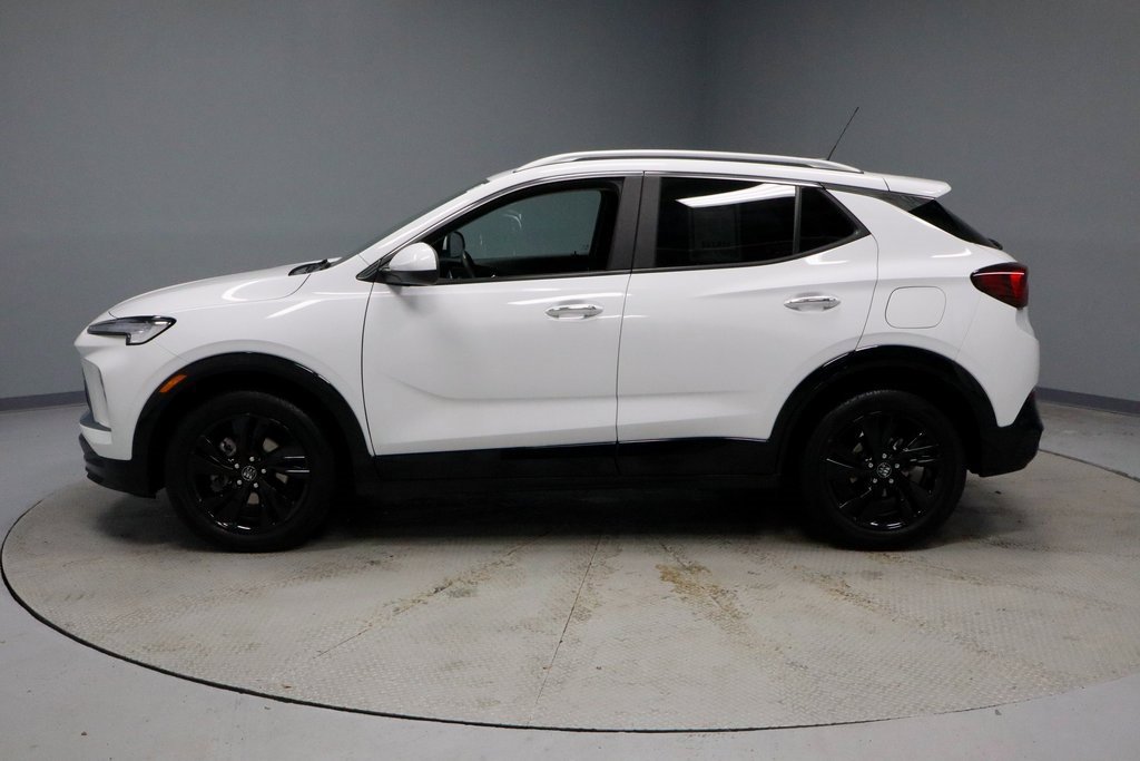 Used 2024 Buick Encore GX Sport Touring w/ Comfort Package image 9