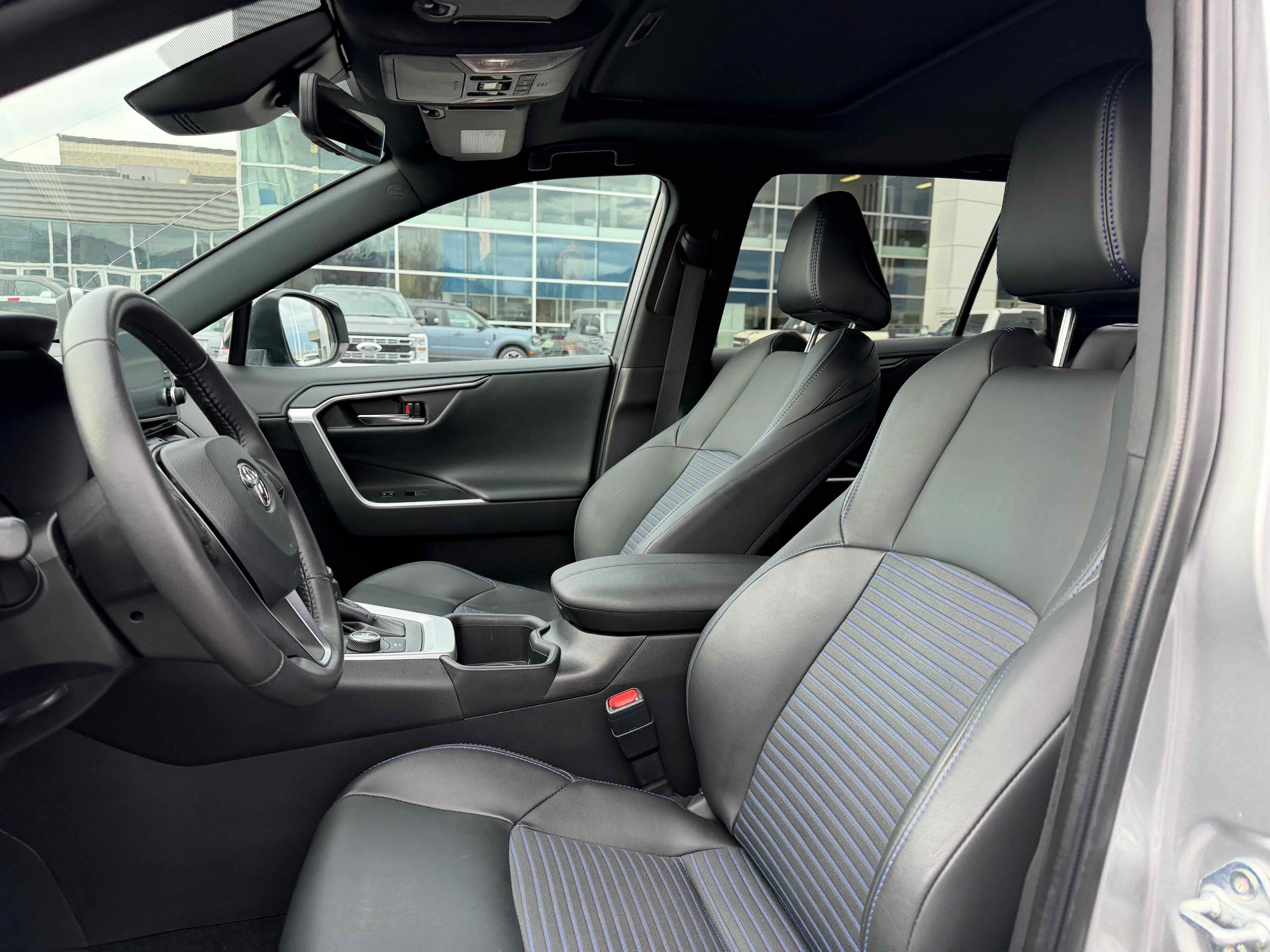 Used 2022 Toyota RAV4 XSE w/ XSE Grade Weather Package image 15