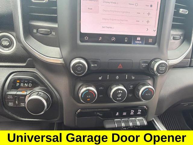 Used 2022 RAM 1500 Big Horn AWD/4WD image 18