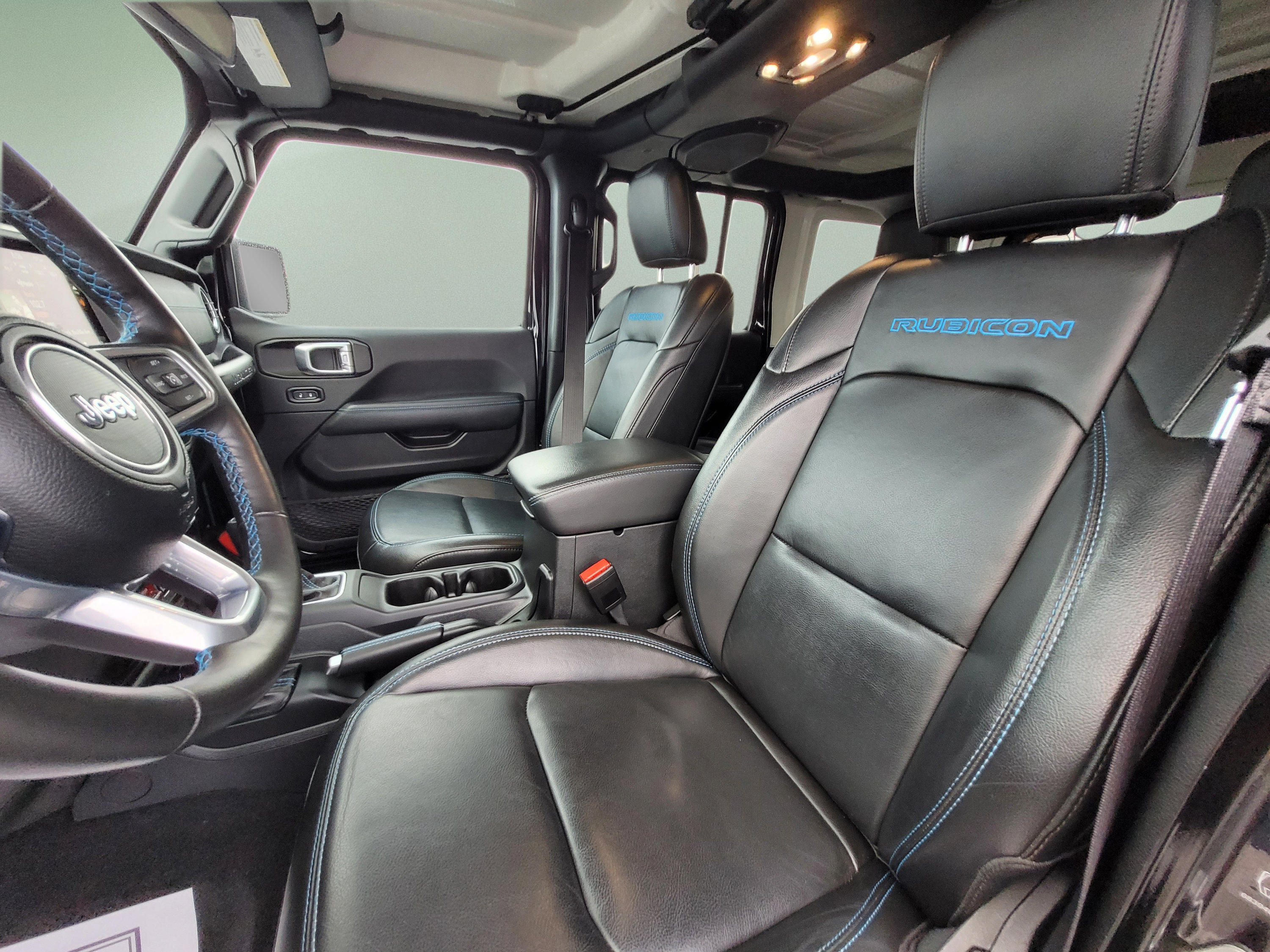 Used 2023 Jeep Wrangler Unlimited Rubicon 4xe w/ Cold Weather Group AWD/4WD image 29