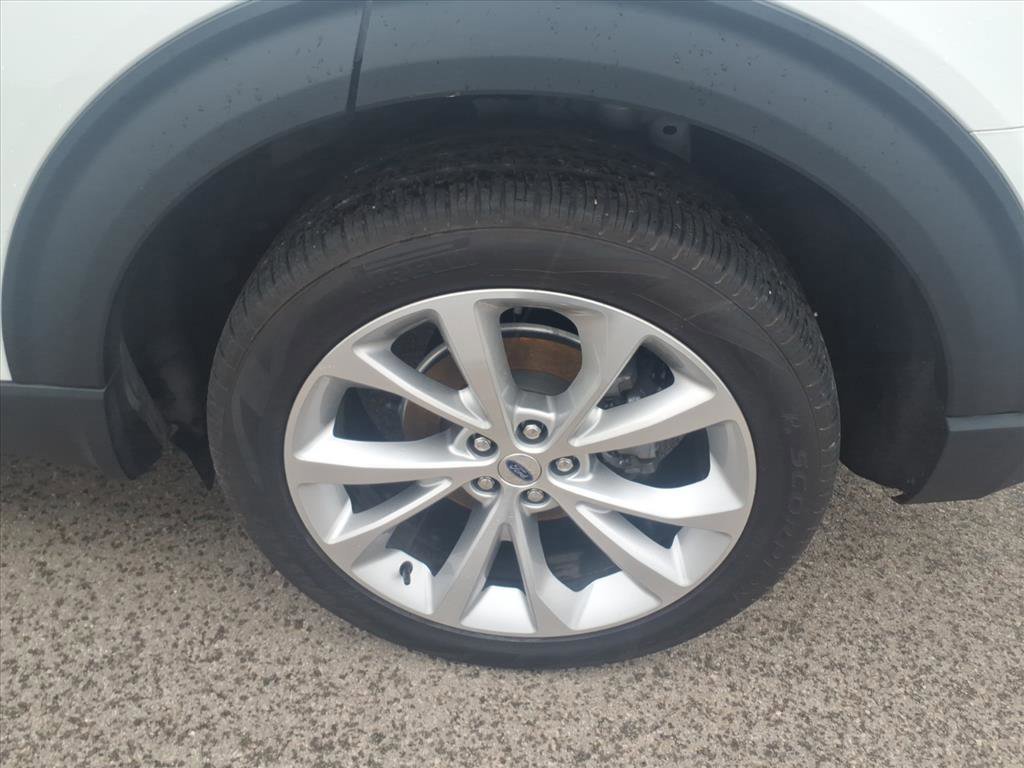 Certified 2023 Ford Explorer Platinum w/ Technology Package image 8