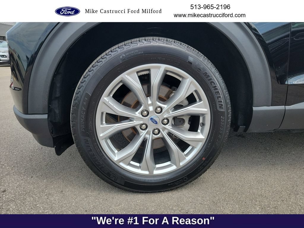 Certified 2023 Ford Explorer XLT w/ Equipment Group 202A AWD/4WD image 9