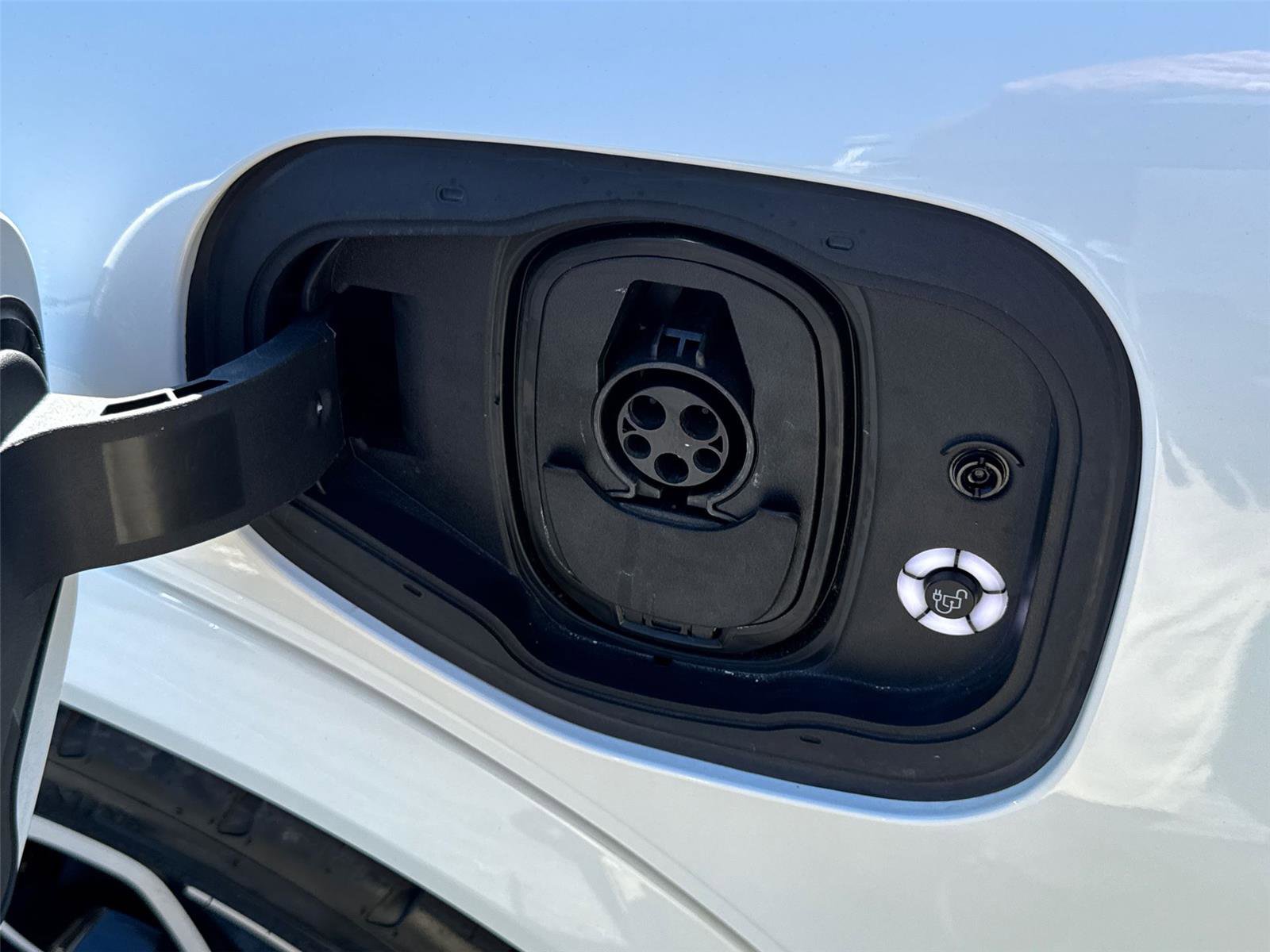 Certified 2023 Ford Mustang Mach-E GT image 9