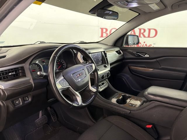 Used 2020 GMC Acadia SLE w/ Driver Convenience Package FWD image 12