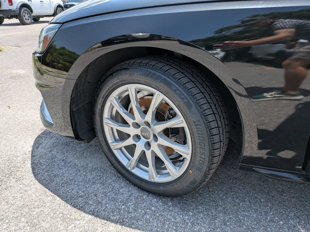 Used 2021 Audi A4 2.0T Premium AWD/4WD image 38