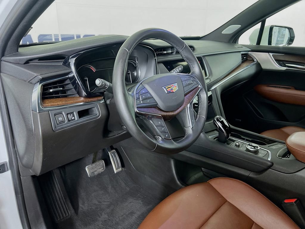 Used 2021 Cadillac XT5 Sportv w/ LPO, Floor Liner Package AWD/4WD image 11