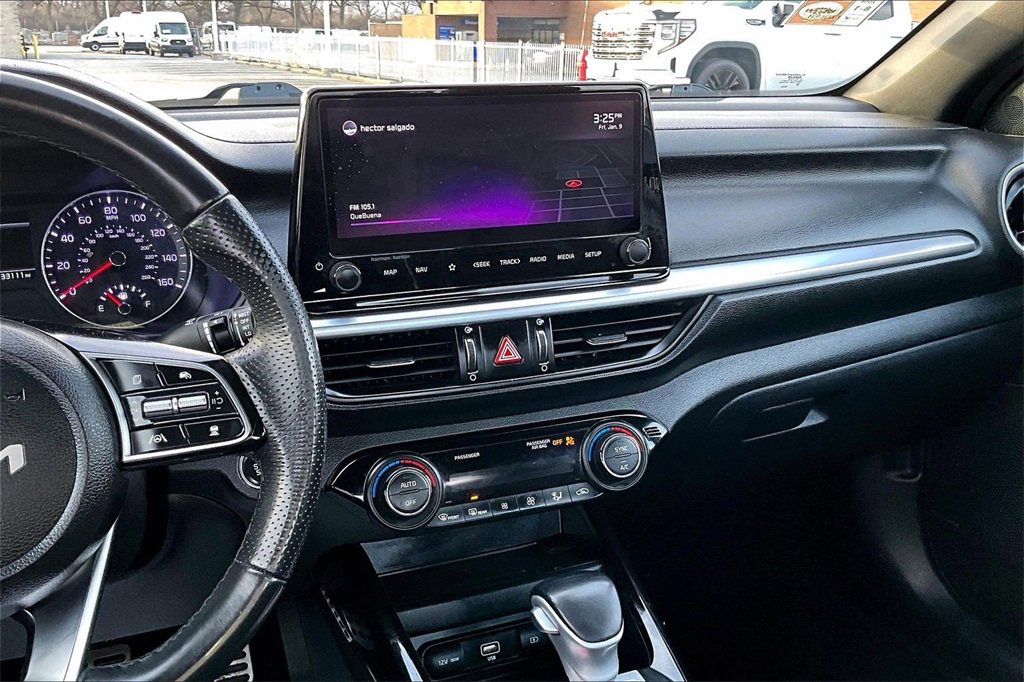 Used 2022 Kia Forte GT-Line w/ GT-Line Premium Package image 6