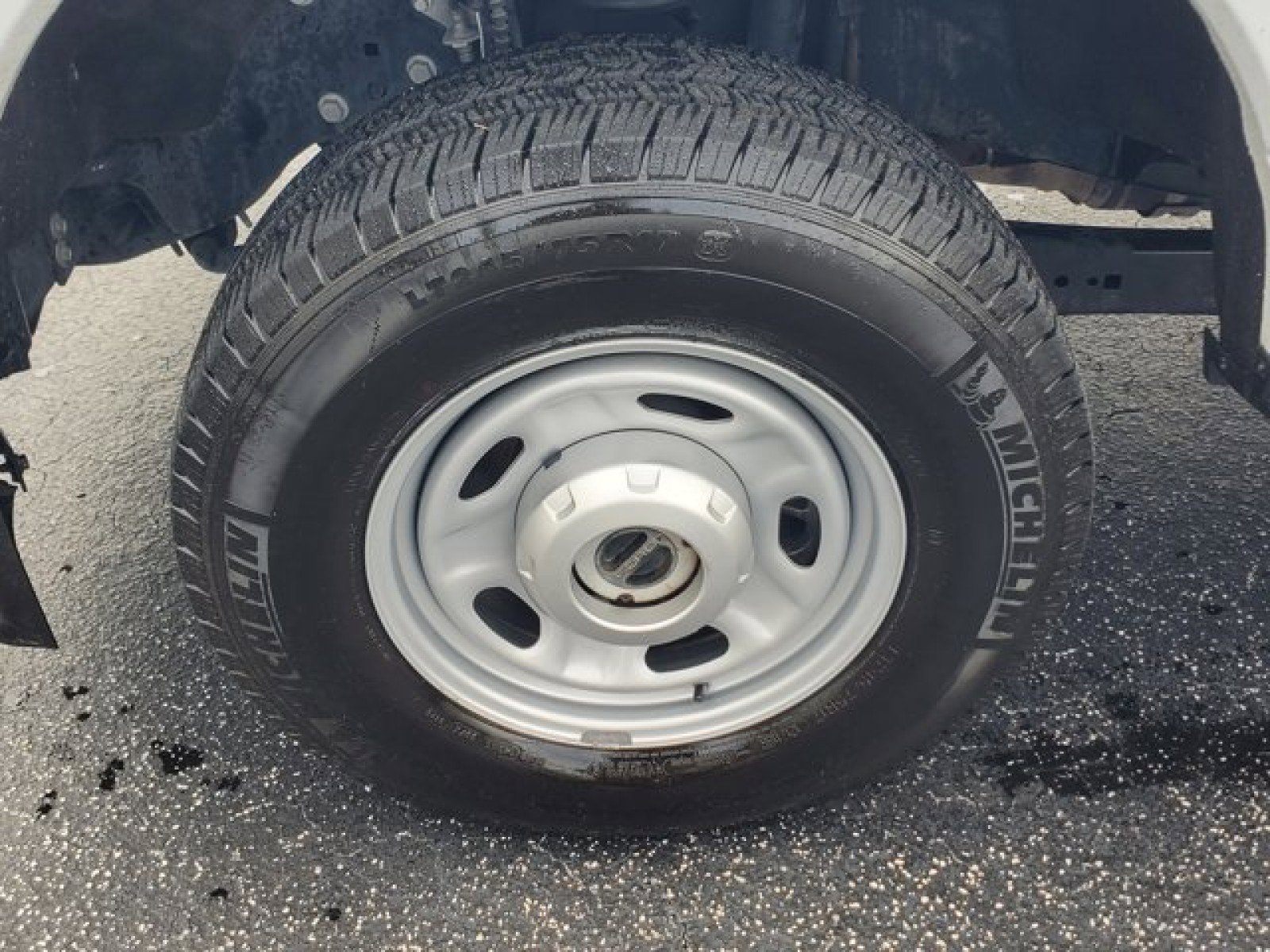 Certified 2024 Ford F350 XL AWD/4WD image 4