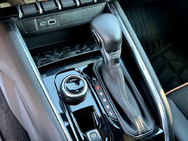 Used 2026 GMC Canyon AT4 AWD/4WD image 19