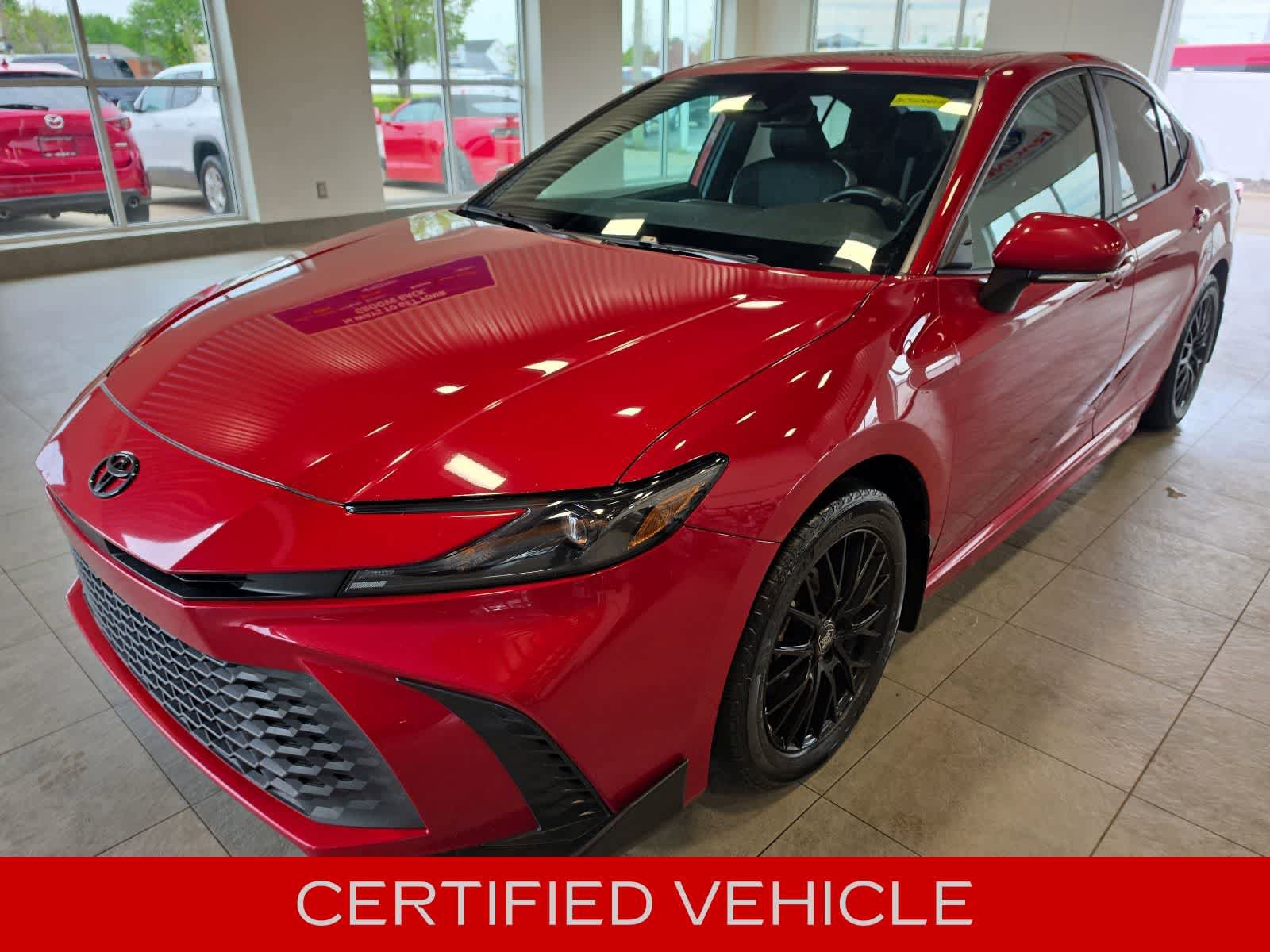 Used 2025 Toyota Camry XSE AWD/4WD image 1