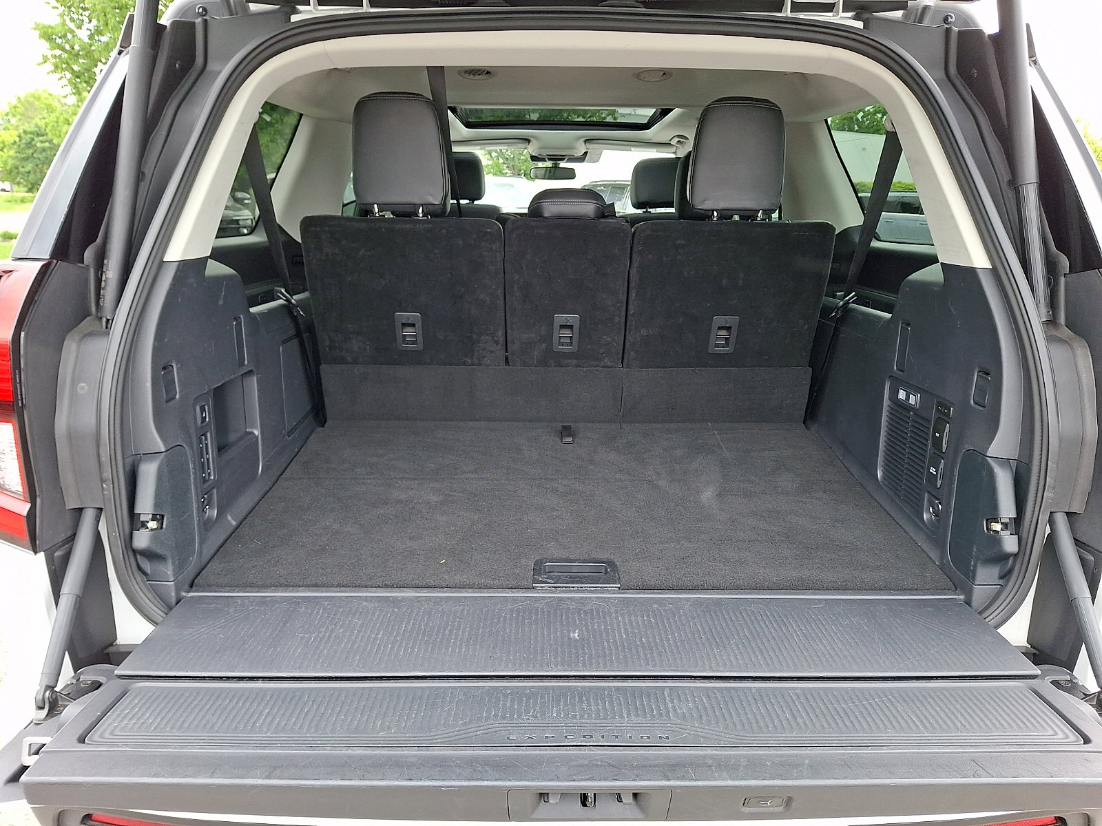 Certified 2025 Ford Expedition Max Platinum AWD/4WD image 33