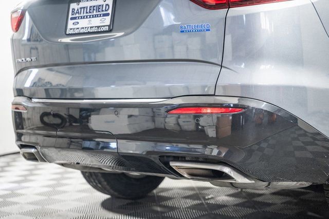 Used 2020 Buick Enclave Essence image 9