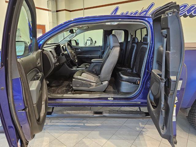 Used 2017 Chevrolet Colorado Z71 image 12